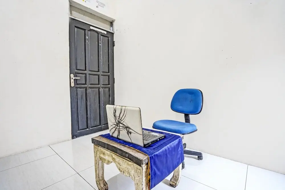 Сурабая: OYO 92078 Tarlo Guest House 4
