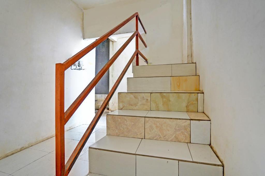 Сурабая: OYO LIFE 92077 Tarlo Guest House 3