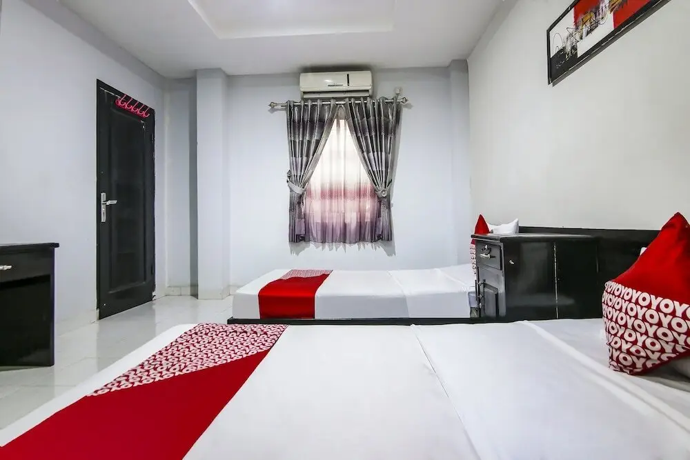 Палембанг: OYO 90883 Ria Agustar Syariah