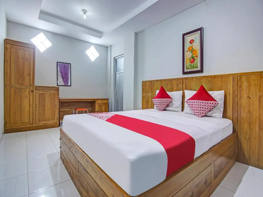 Палембанг: OYO 90883 Ria Agustar Syariah