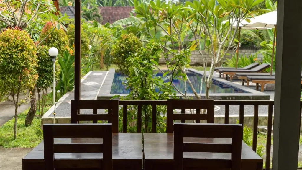 Пенида: Sindhu Mesari Bungalow