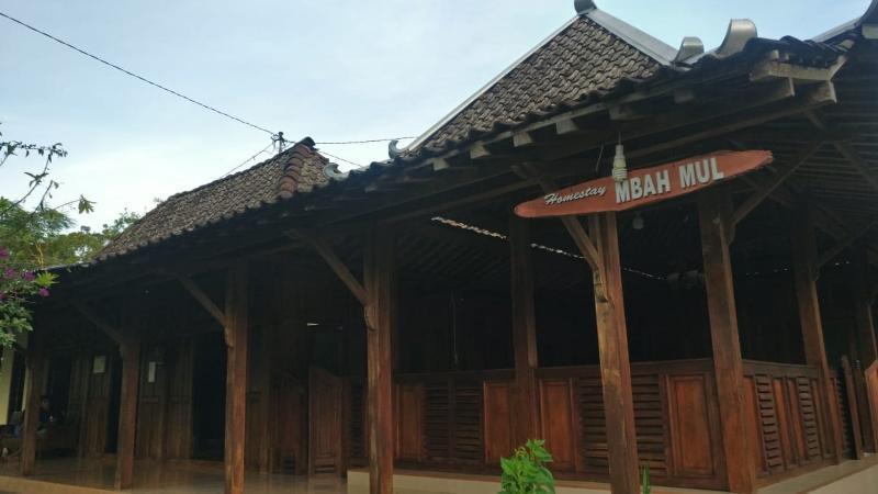 Батуретно: Homestay Mbah Mul by ZUZU