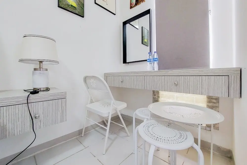Южный Тангеранг: Comfy Stay Studio At Akasa Pure Living Bsd Apartment