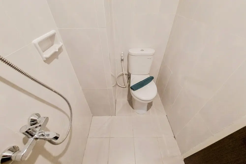 Legok: Strategic Minimalist Studio Apartment At Serpong Garden