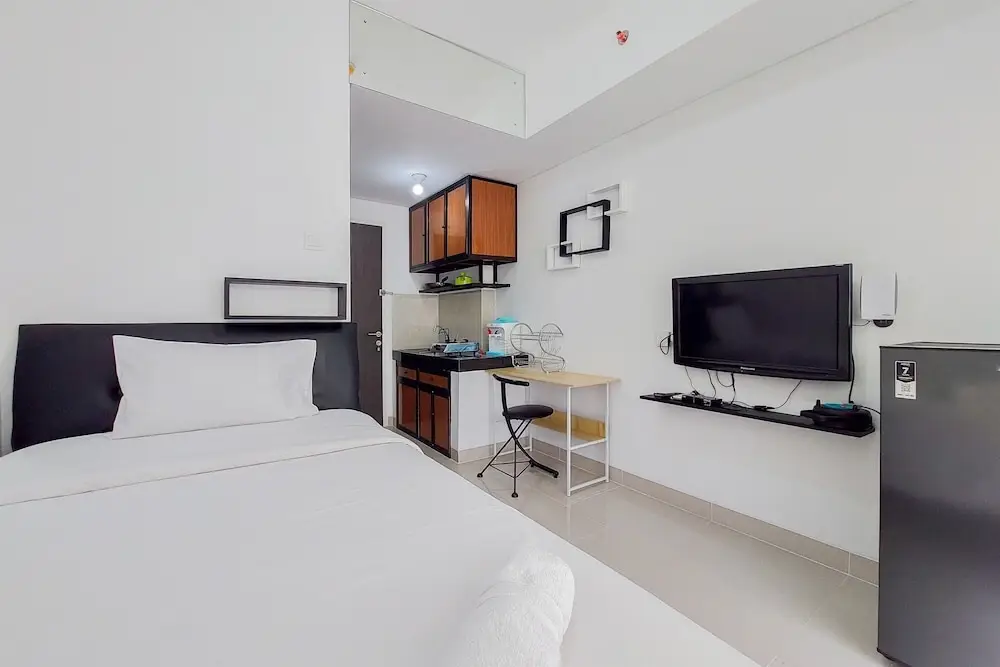 Legok: Strategic Minimalist Studio Apartment At Serpong Garden