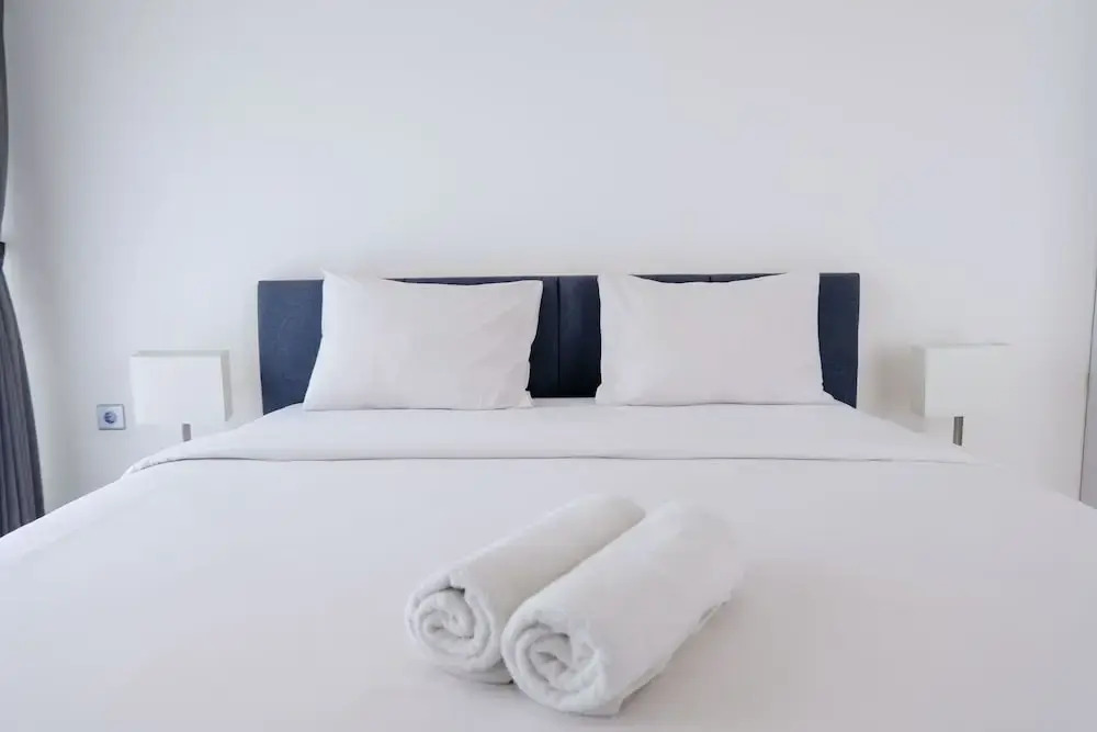 Бандунг: Best Deal Studio Room With Private Jaccuzi At Art Deco Apartment