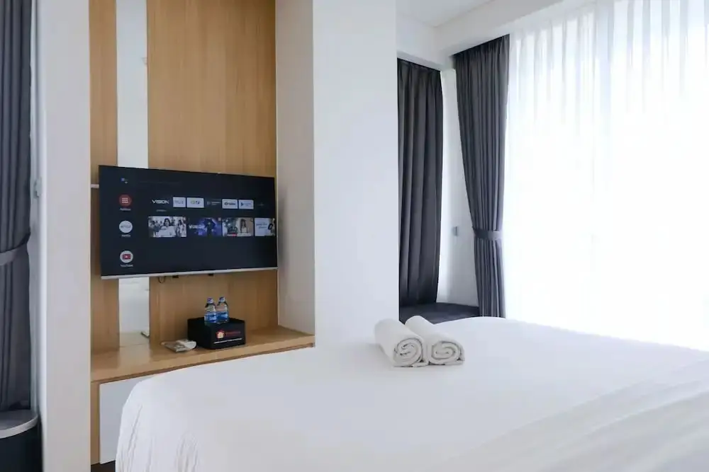 Бандунг: Best Deal Studio Room With Private Jaccuzi At Art Deco Apartment