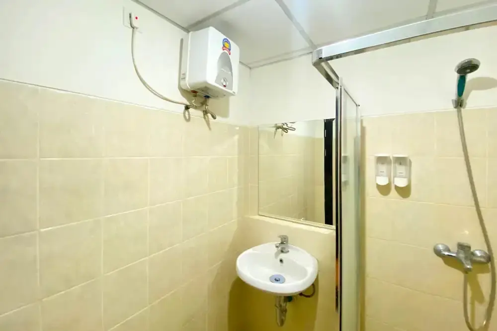 Джакарта: Comfy And Minimalist 1Br At The Wave Kuningan Apartment