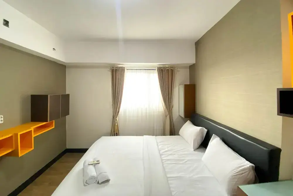 Джакарта: Comfy And Minimalist 1Br At The Wave Kuningan Apartment