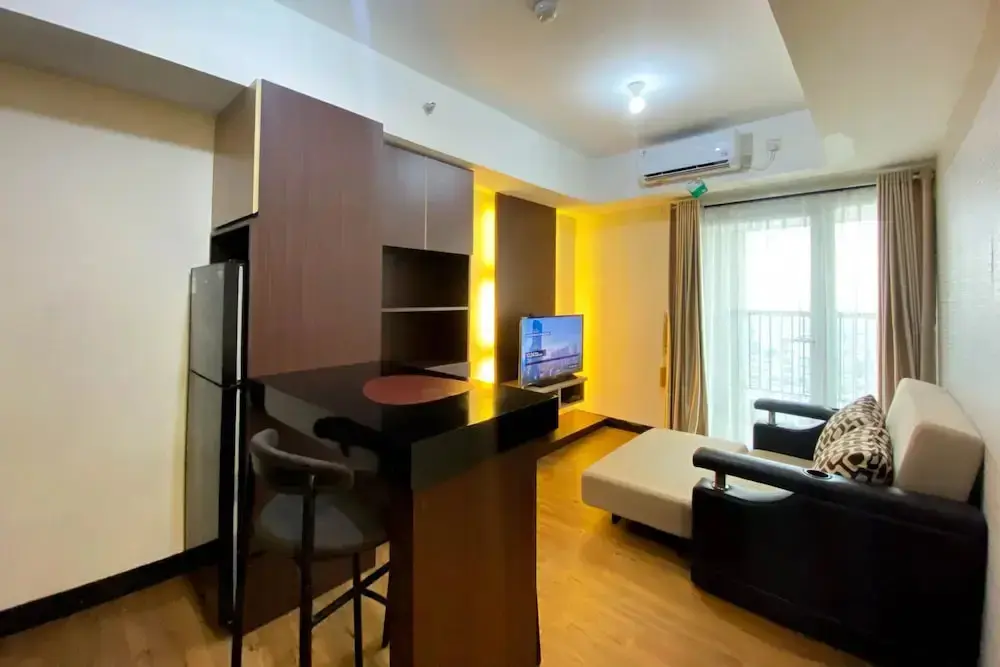 Джакарта: Comfy And Minimalist 1Br At The Wave Kuningan Apartment