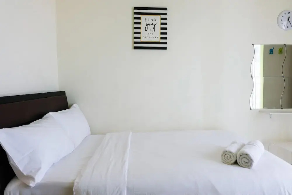 Южный Тангеранг: Cozy Studio Serpong Greenview Apartment
