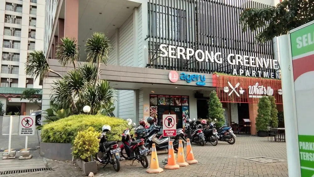 Южный Тангеранг: Cozy Studio Serpong Greenview Apartment