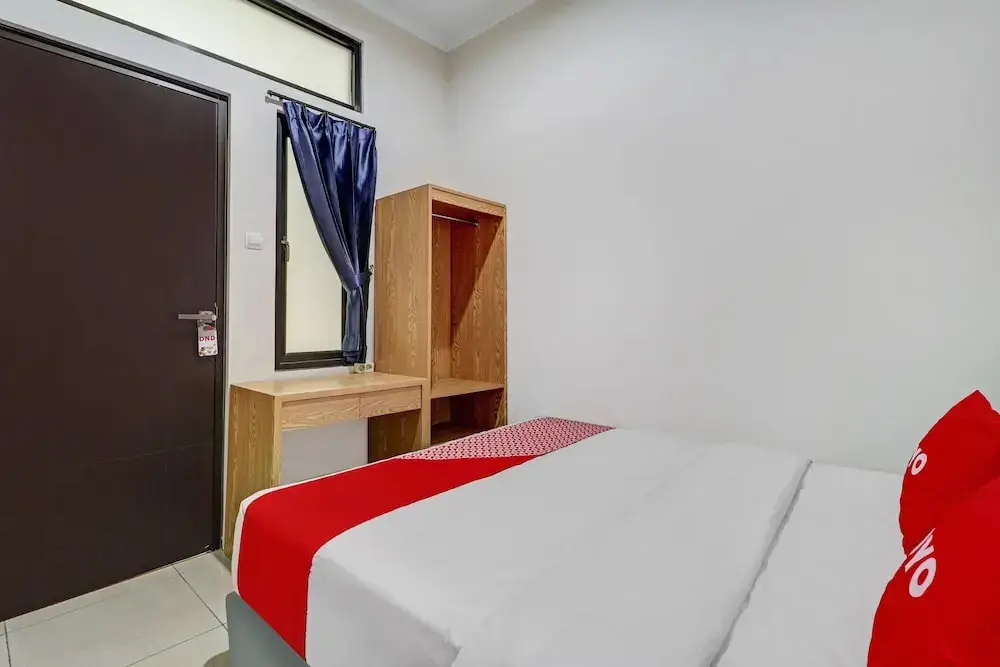 Караванг: OYO 90688 Marta Residence