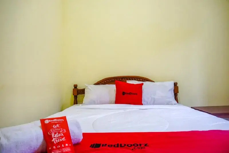 Умеаньяр: RedDoorz near Buleleng Harbour 2