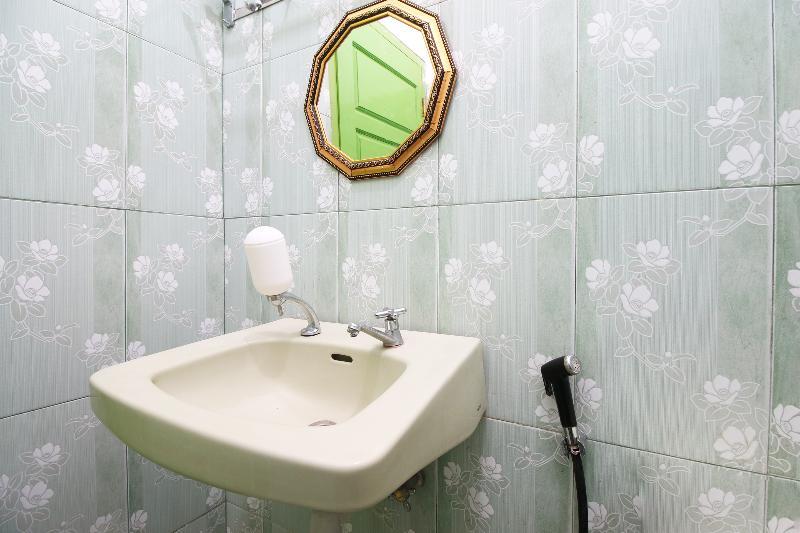Бранти: Homestay Hj Suharti by OYO