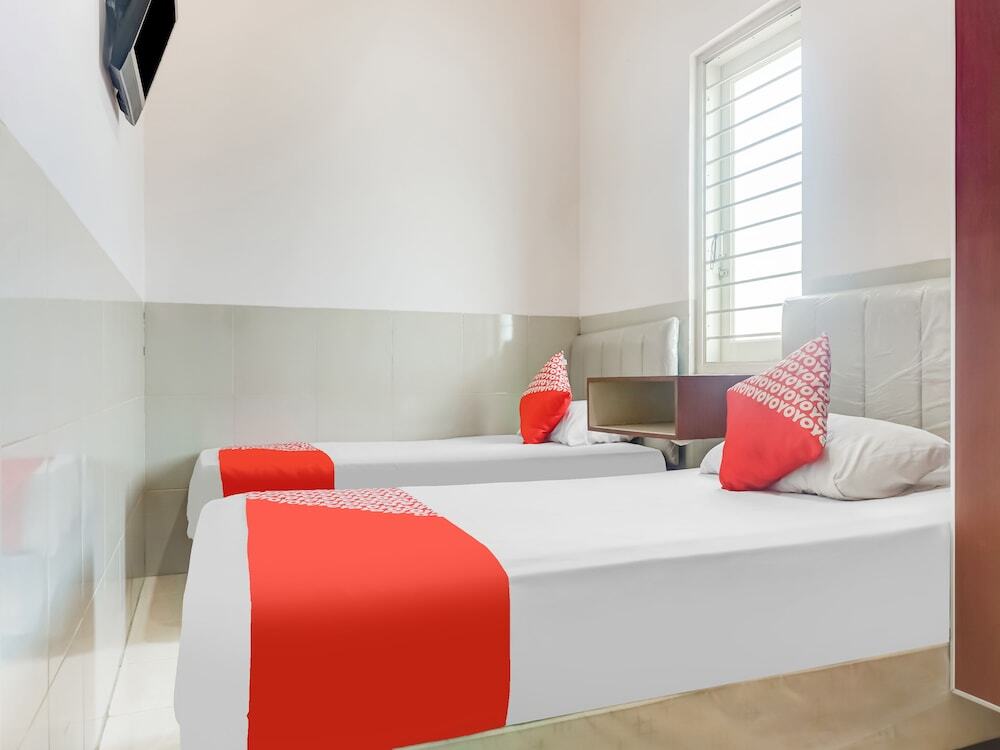 Макассар: Hh Guest House Makassar by OYO