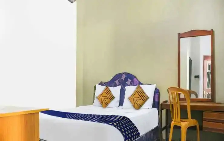 Купанг: Spot On 91212 Hotel Kelimutu