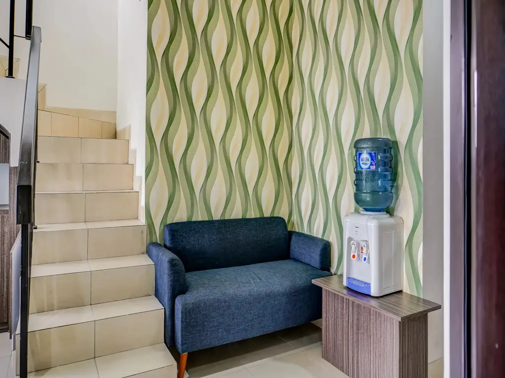 Караванг: Guesthouse Colombus By OYO
