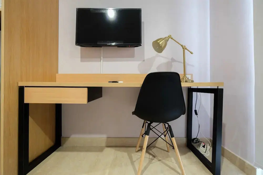 Джакарта: Comfortable Studio at Menteng Park Apartment