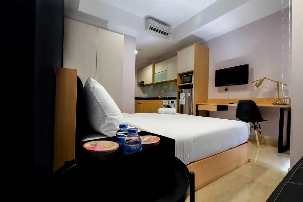 Джакарта: Comfortable Studio at Menteng Park Apartment