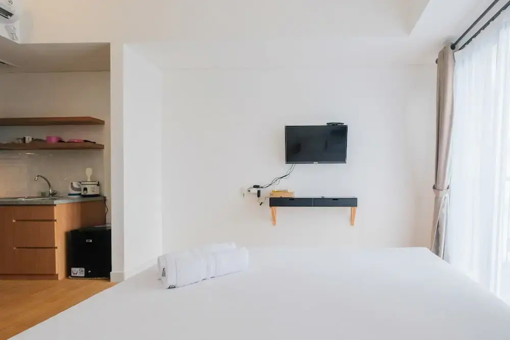 Legok: Simple Furnished Studio Casa De Parco Apartment
