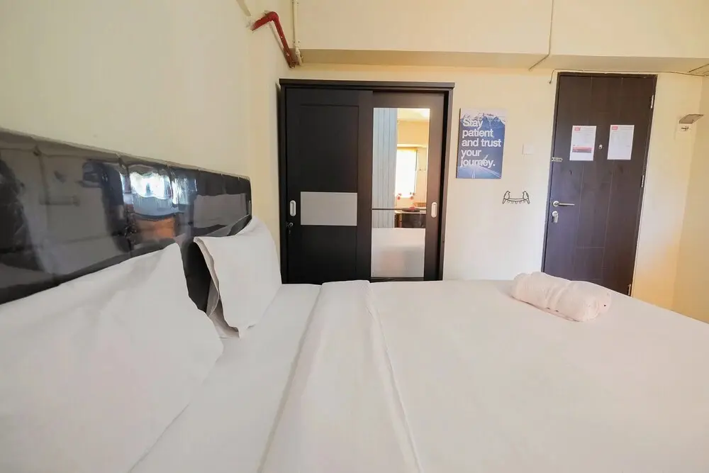 Джакарта: Contemporary Studio at Kebagusan City Apartment