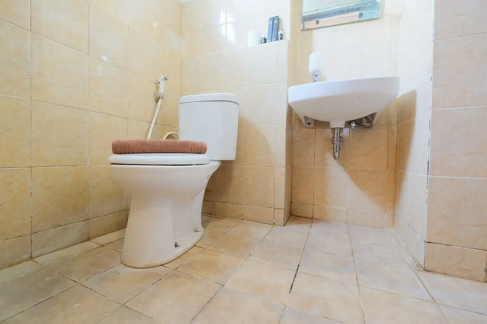Джакарта: Contemporary Studio at Kebagusan City Apartment