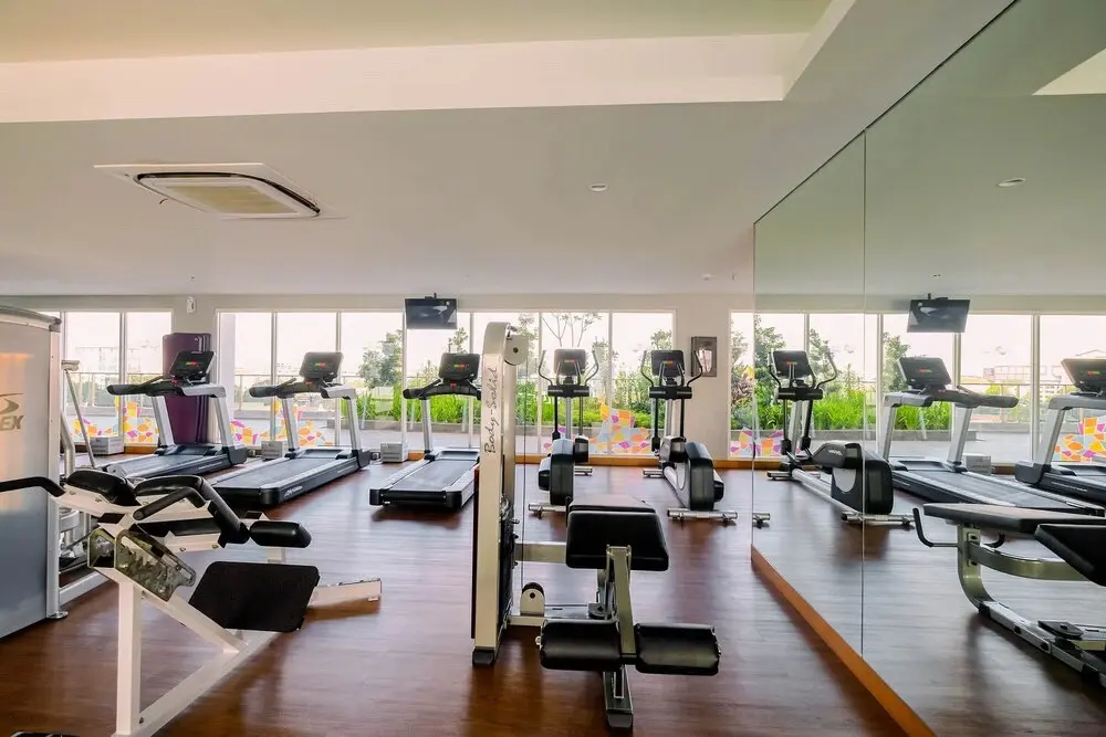 Джакарта: Simply Furnished Studio @ Menteng Park Apartment