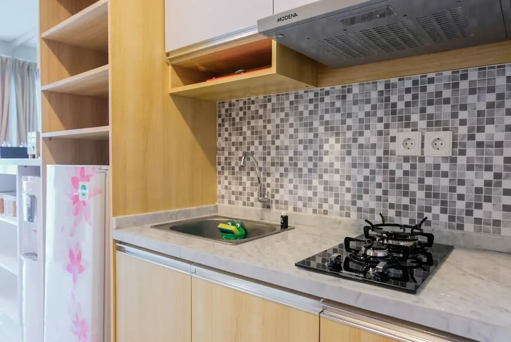 Южный Тангеранг: Elegant And Trendy Studio Roseville Apartment