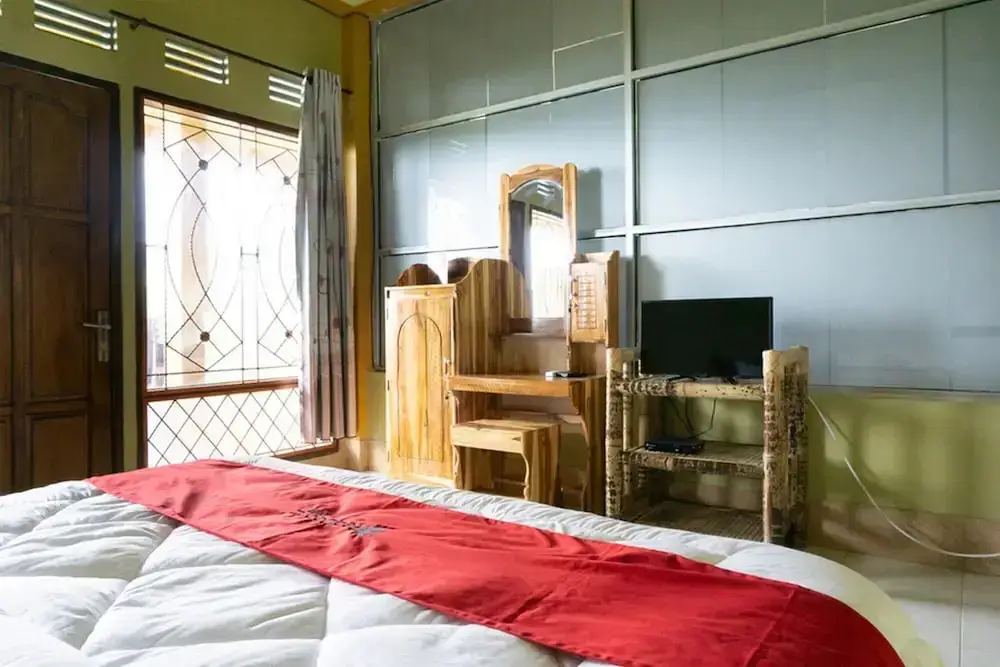 Сенару: RedDoorz near Senaru Rinjani