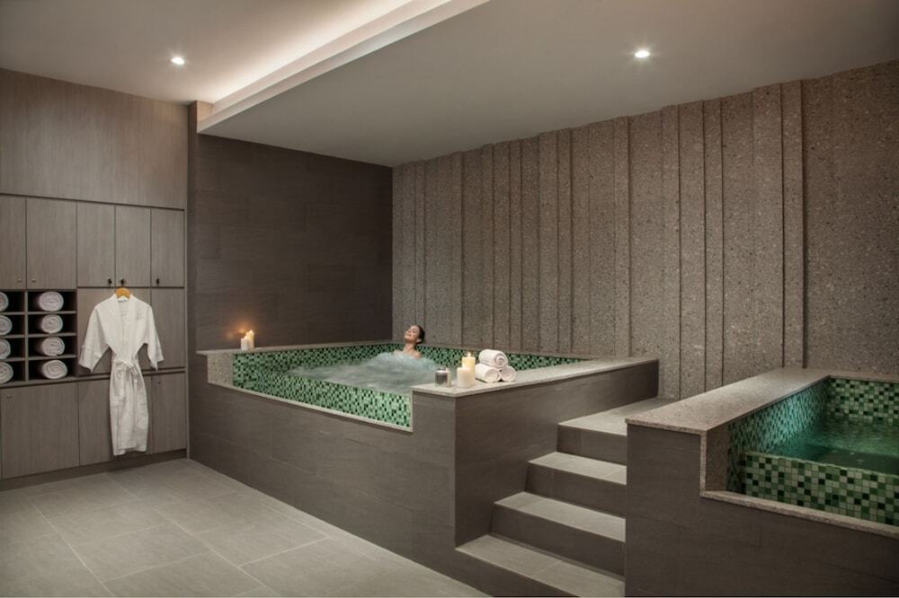 Джакарта: Three Bedroom Apartment, Fraser Place Setiabudi Jakarta