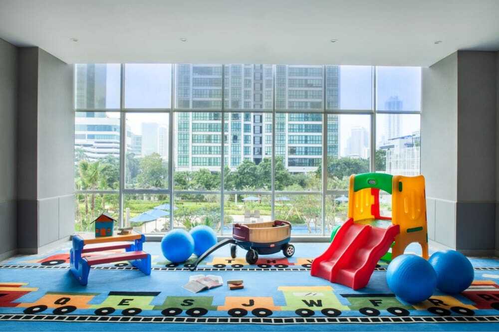 Джакарта: Three Bedroom Apartment, Fraser Place Setiabudi Jakarta