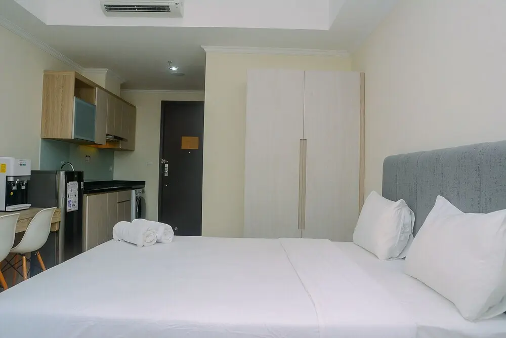 Джакарта: Elegant and Stylish Studio Menteng Park Apartment