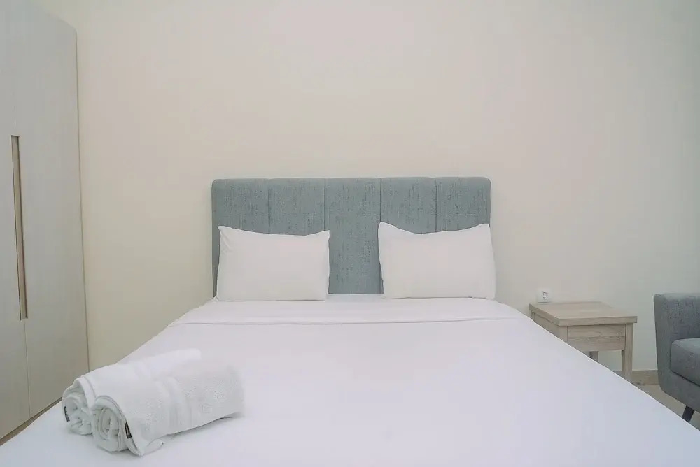 Джакарта: Elegant and Stylish Studio Menteng Park Apartment