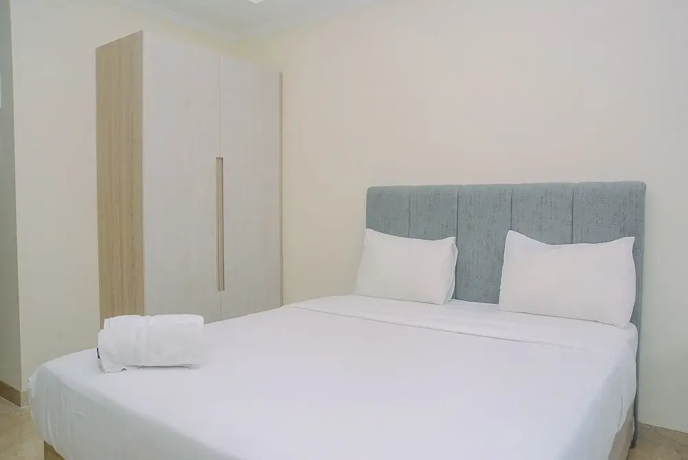 Джакарта: Elegant and Stylish Studio Menteng Park Apartment