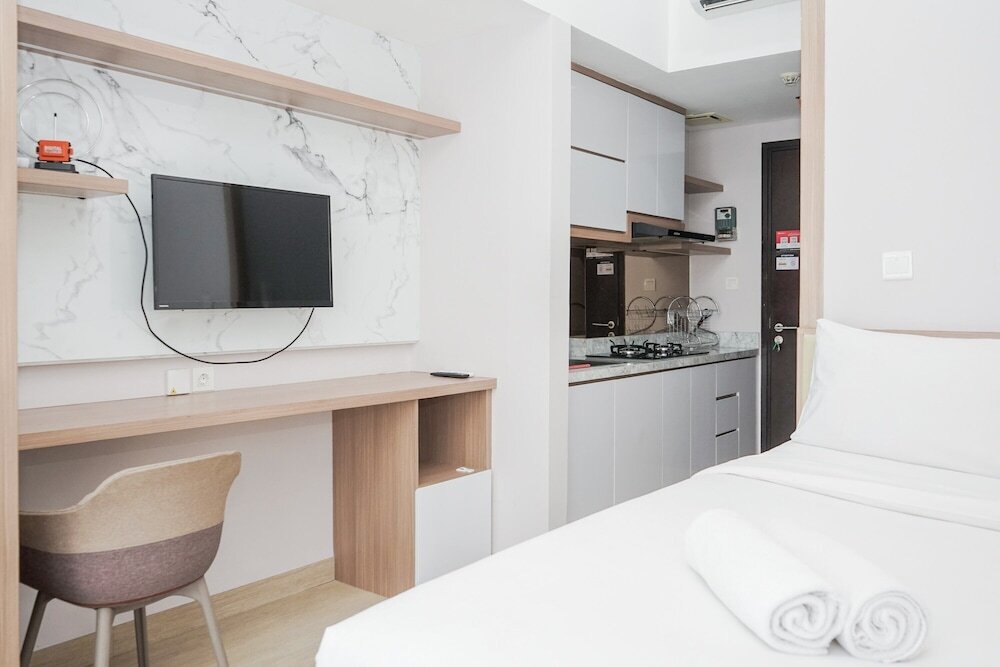 Legok: Homey and Cozy Studio Casa De Parco Apartement