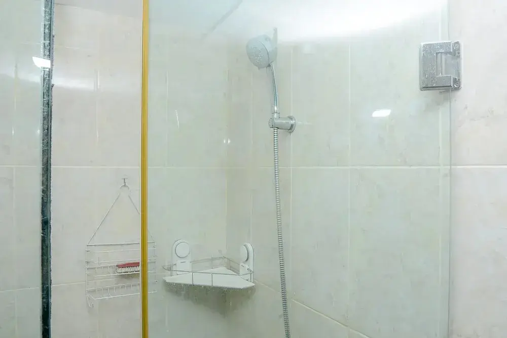 Джакарта: Best and Strategic Studio at Tamansari The Hive Apartment