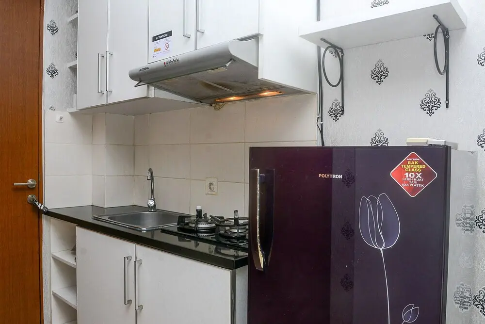 Джакарта: Comfort with City View Studio Tifolia Apartment