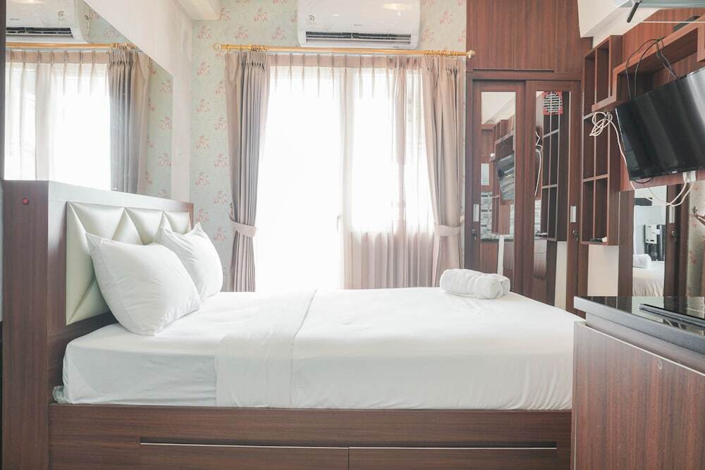 Джакарта: Modern Studio at Green Pramuka City Apartment