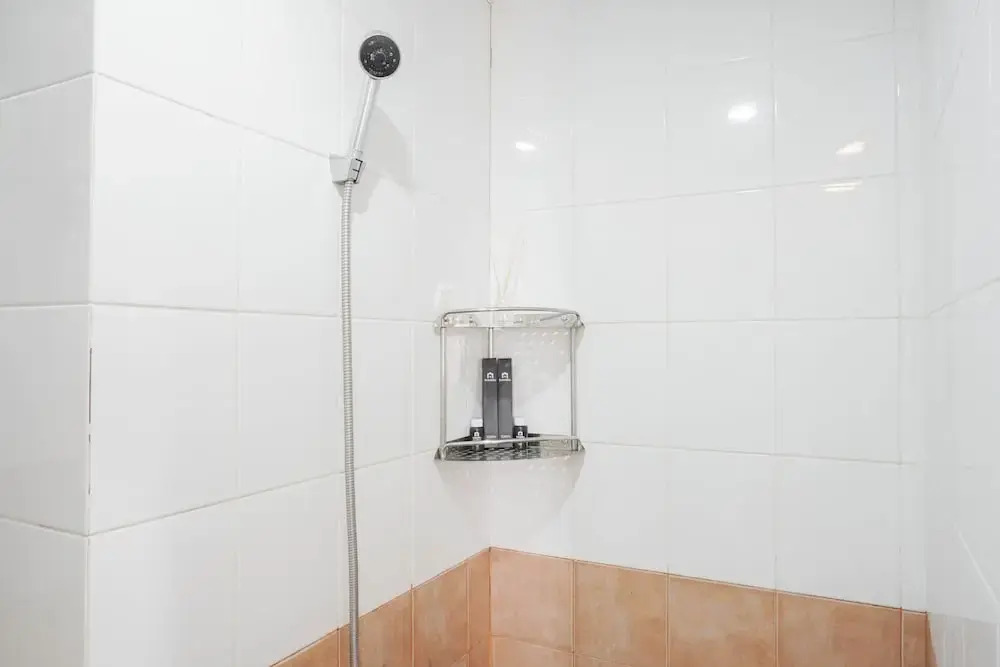 Джакарта: Modern Studio at Green Pramuka City Apartment