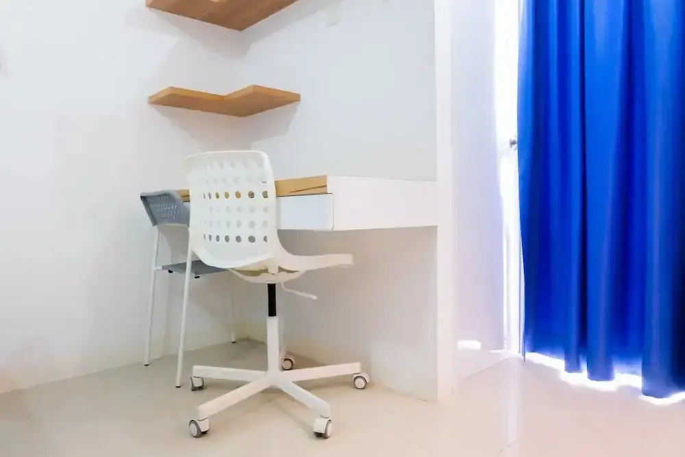 Джакарта: Comfy Studio Bassura City Apartment