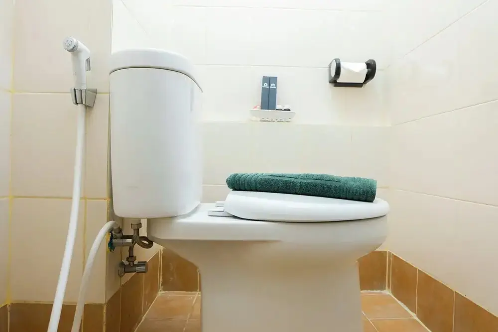 Джакарта: Comfy Studio Bassura City Apartment