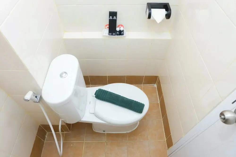 Джакарта: Comfy Studio Bassura City Apartment