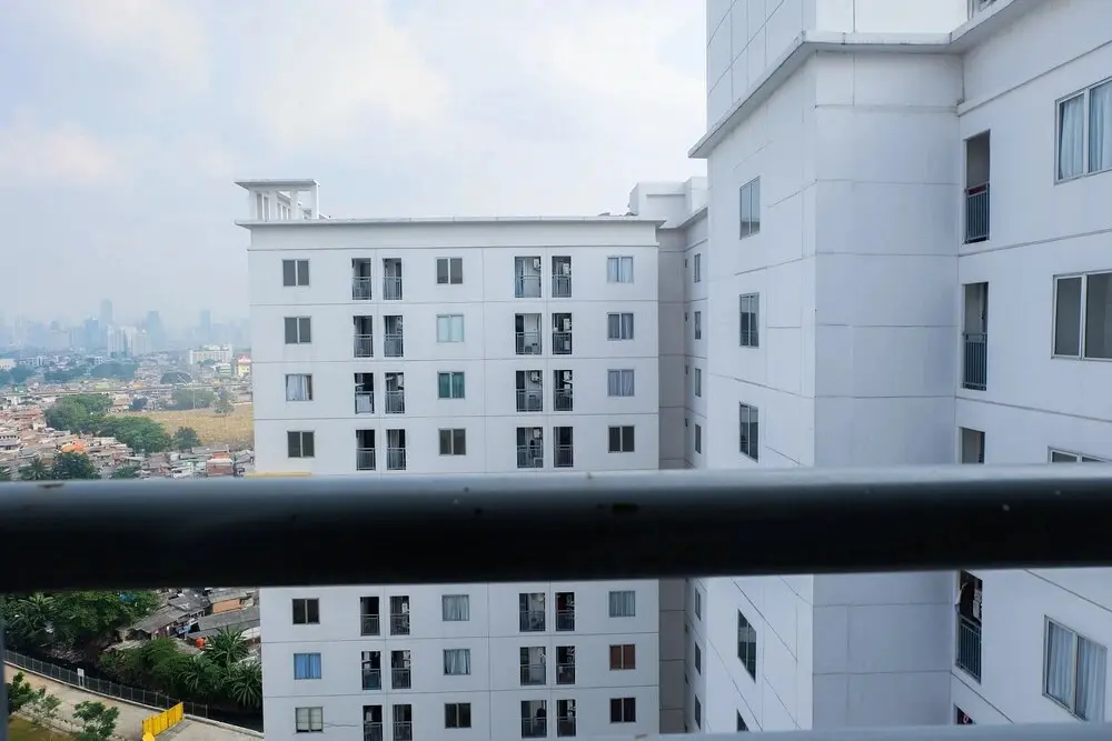 Джакарта: Comfy Studio Bassura City Apartment