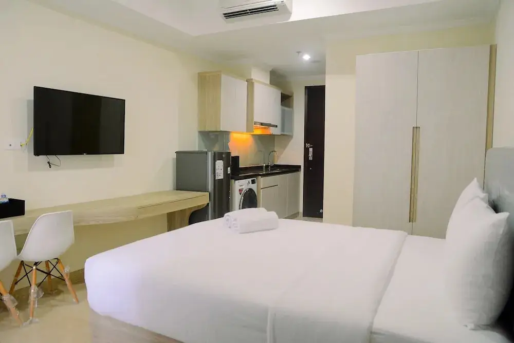 Джакарта: Spacious Studio Menteng Park Apartment