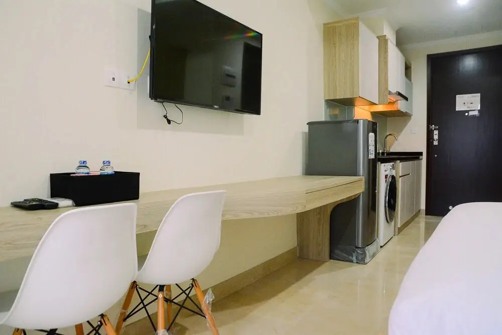 Джакарта: Spacious Studio Menteng Park Apartment
