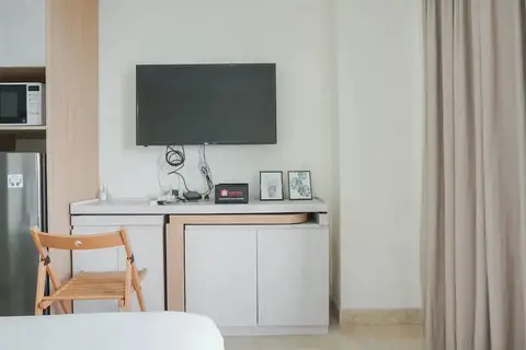 Relaxing Studio At Menteng Park Apartment — фото 1