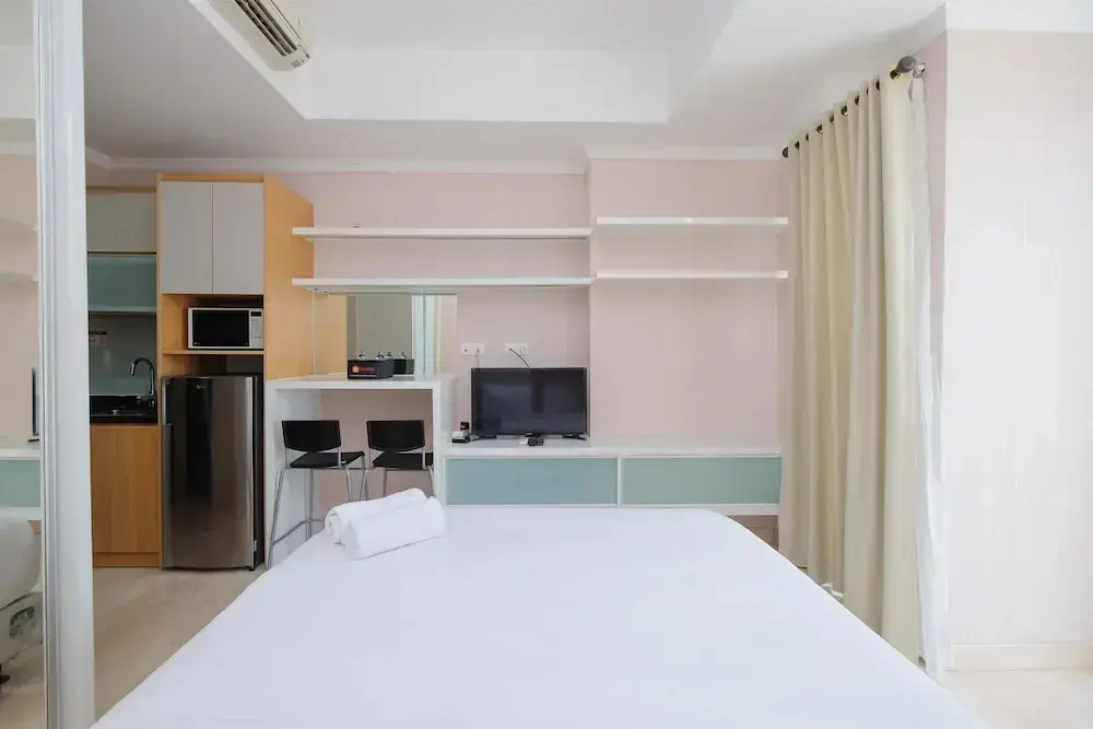 Джакарта: Homey And Comfy Studio Room At Menteng Park Apartment