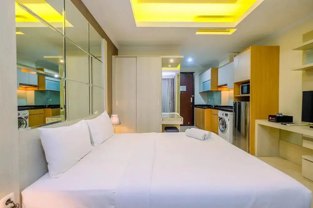 Джакарта: Strategic And Comfort Studio At Menteng Park Apartment