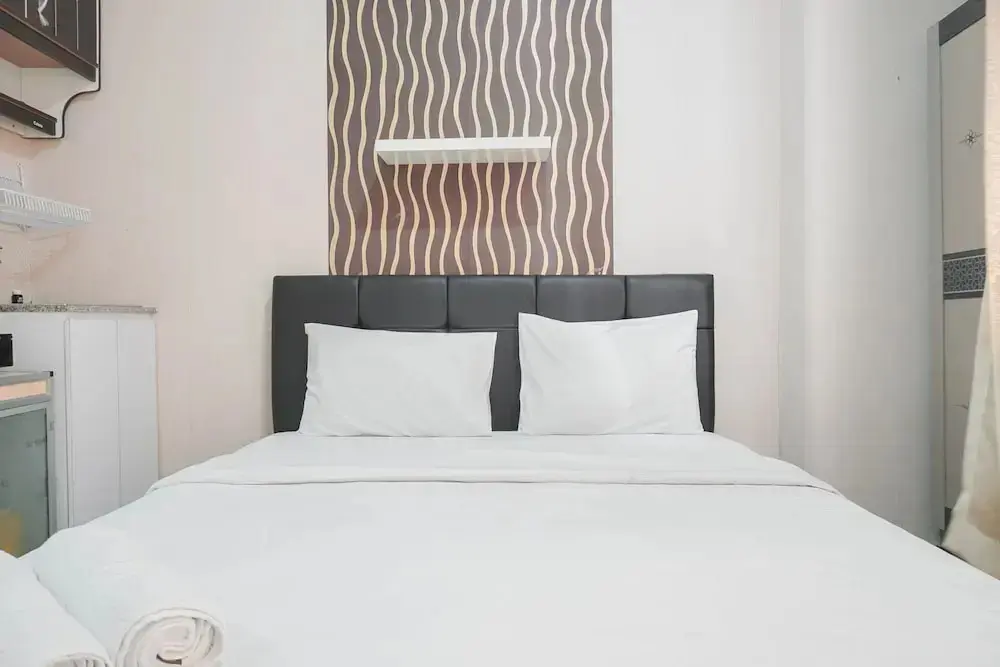 Джакарта: Comfy Studio Green Pramuka City Apartment Near Mall